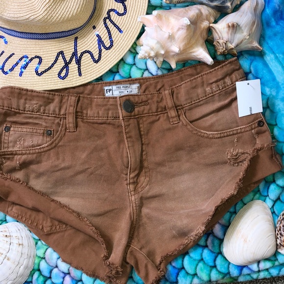 Free People Pants - 🖤🖤 NWT UO FREE PEOPLE DISTRESSED JEAN SHORTS 25